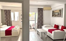 Santa Paola Apartments